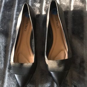 Ellen Tracy black pointed flats